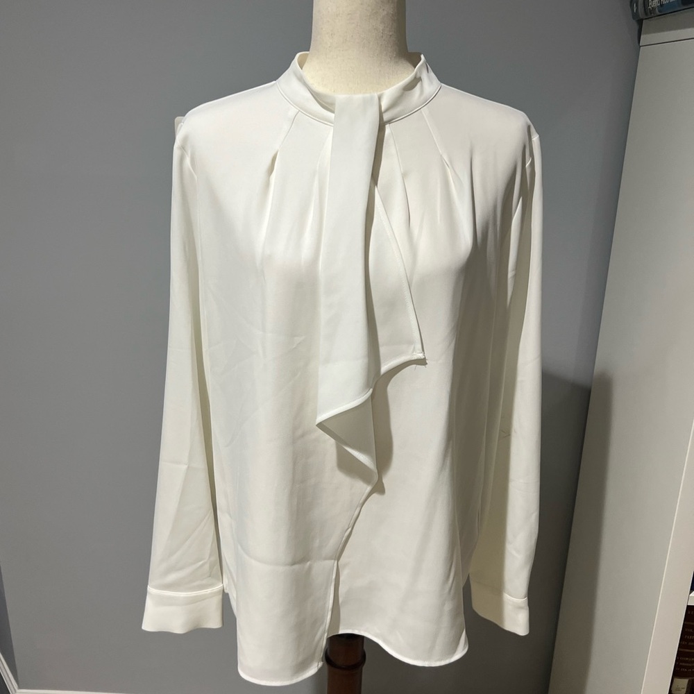 🌸 2 for $10 🌸 Calvin Klein Long Sleeve Ruffle Neck Blouse